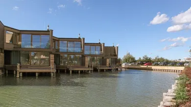 Casa de 4 divisões em Neusiedl am See, Austria N.º 11497