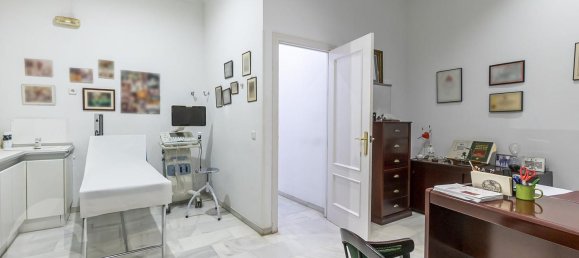 Apartamento de 4 dormitorios en Málaga, Spain No. 107881 15