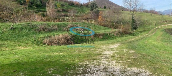 Дом с 3 комнатами в Фабриано, Италия № 8817 5