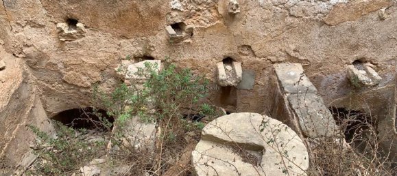 5 rooms House in Vittoria, Italy No. 232038 40