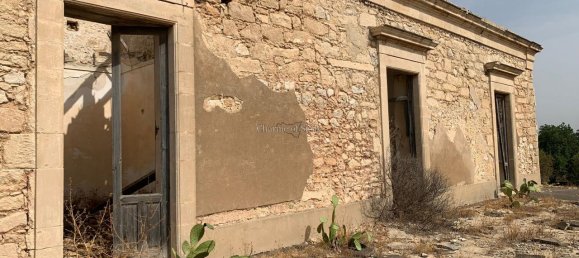 5 rooms House in Vittoria, Italy No. 232038 15