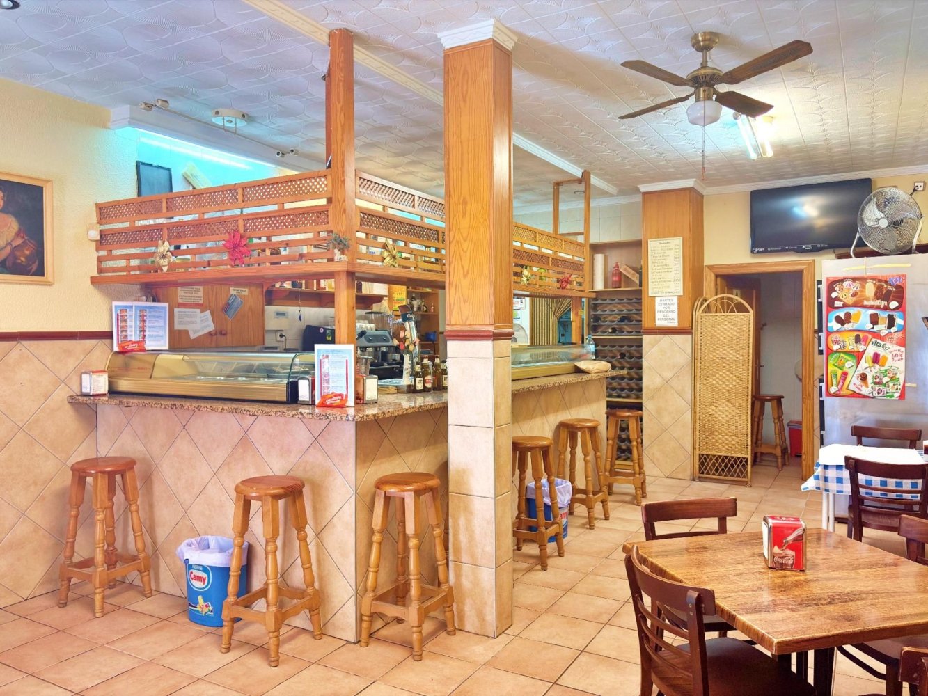 137m² Commercial property in Santa Pola, Spain No. 158562