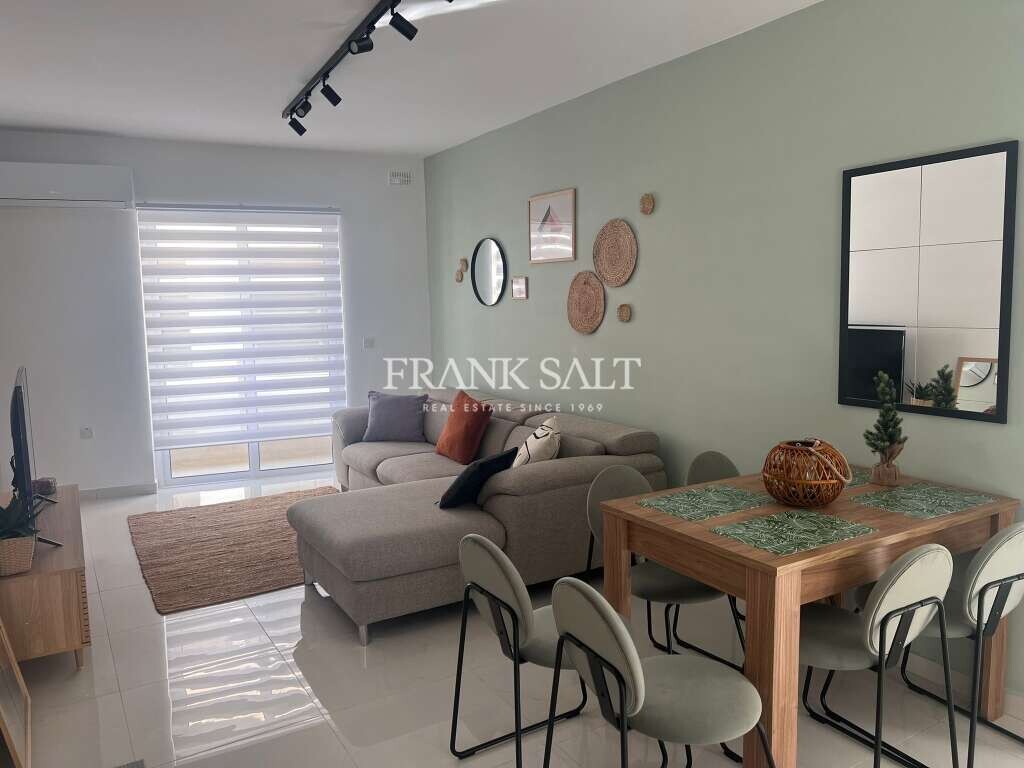 Apartamento de 4 dormitorios en Saint Paul's Bay, Malta No. 7461