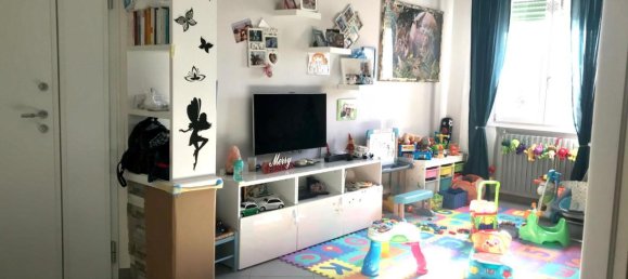 4 rooms Apartment in Empoli, Italy No. 158228 2