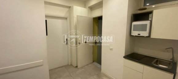 2 bedrooms Apartment in Naples, Italy No. 98862 4