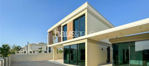5 bedrooms Villa in Tilal Al Ghaf, UAE No. 99924 24