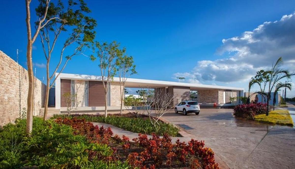 Дом с 4 спальнями в Мерида, Мексика № 27155