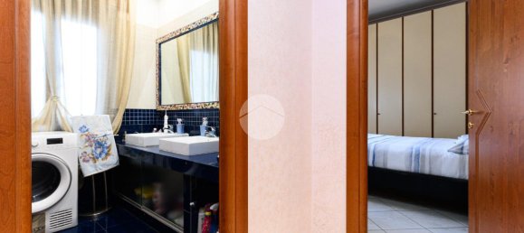 3-salle Appartement à Rome, Italy No. 238167 24