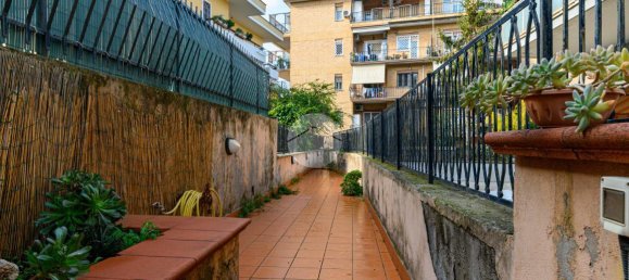 3-salle Appartement à Rome, Italy No. 238167 37