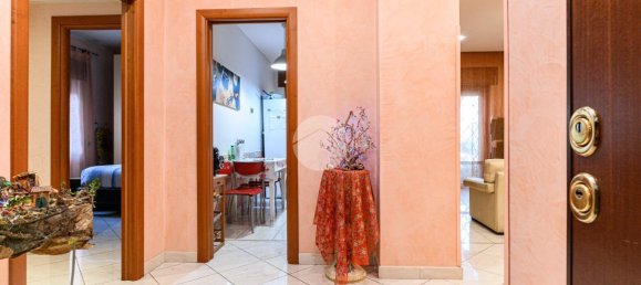 3-salle Appartement à Rome, Italy No. 238167 3