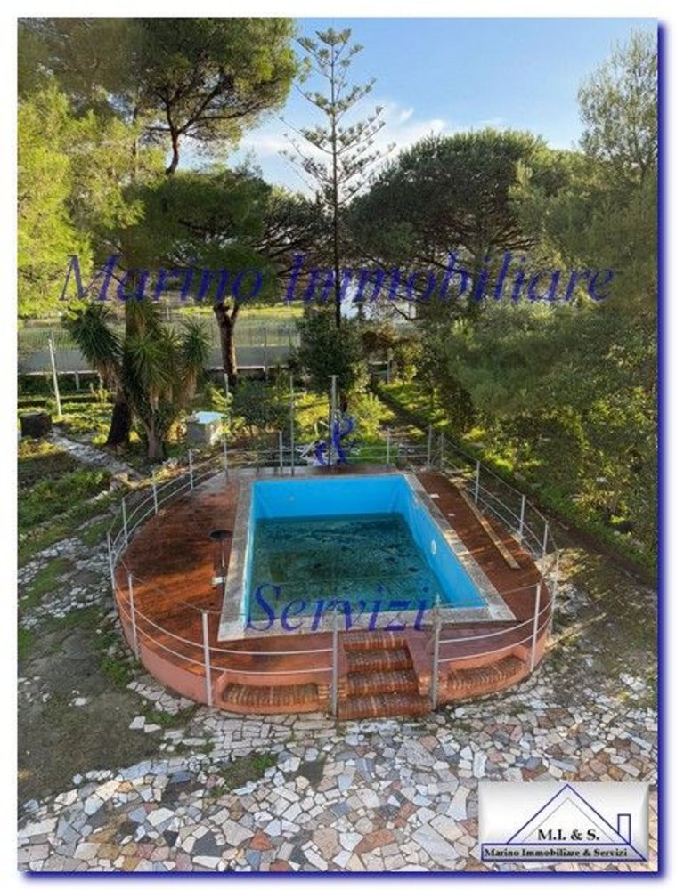 3 rooms Villa in Mondragone, Italy No. 283965