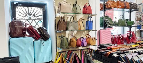  عقار تجاري في Rome, Italy 60متر مربع رقم 57329 11