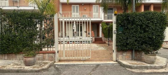 6 rooms House in Palermo, Italy No. 51355 3