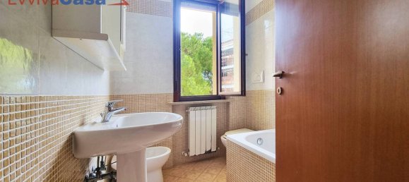 2 Schlafzimmer Wohnung in Loreto, Italy, Nr. 342865 18