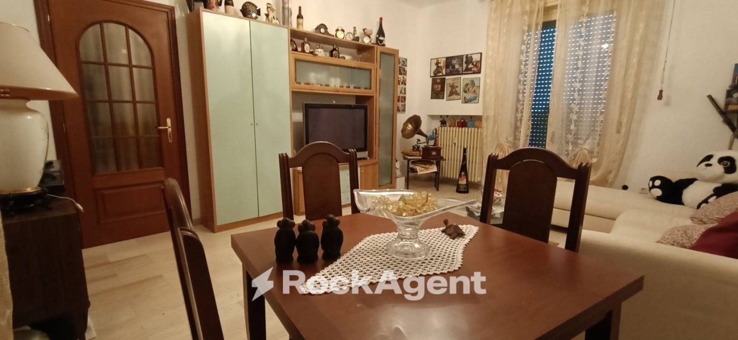 Apartamento T2 em Mede, Italy N.º 304575