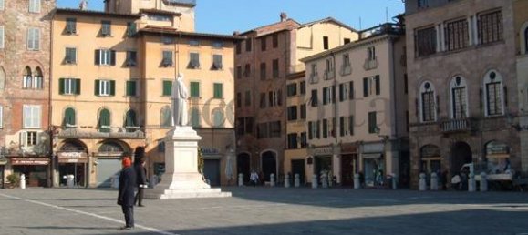 2 bedrooms Apartment in Capannori, Italy No. 42691 8