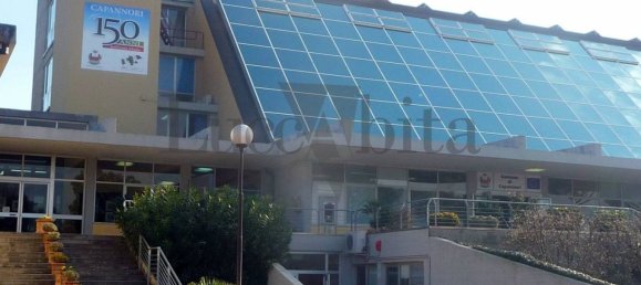 2 bedrooms Apartment in Capannori, Italy No. 42691 11