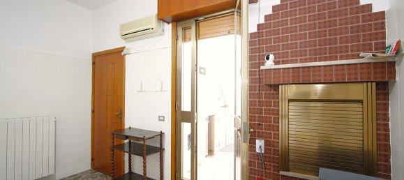 4 bedrooms Apartment in Matino, Italy No. 359204 13