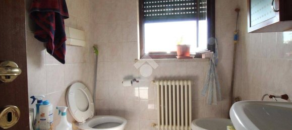 1 bedroom Apartment in Vicenza, Italy No. 279930 5