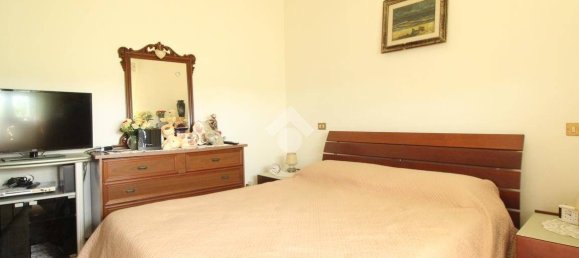 1 bedroom Apartment in Vicenza, Italy No. 279930 8
