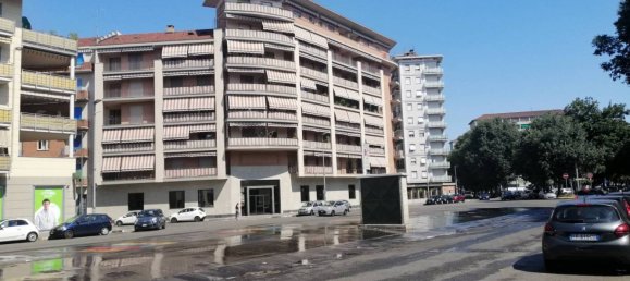 3 Schlafzimmer Wohnung in Turin, Italy, Nr. 296356 3