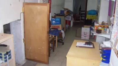 65m² Commercial property in Zaragoza, Spain No. 65558