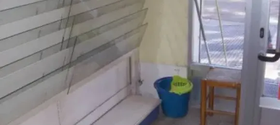 65m² Commercial property in Zaragoza, Spain No. 65558 3