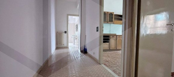 3 rooms Apartment in Rome, Italy No. 27605 4