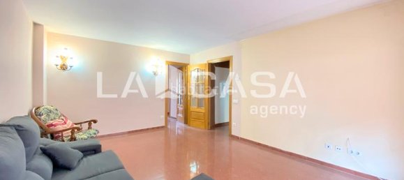 3 bedrooms Apartment in Badalona, Spain No. 169615 10
