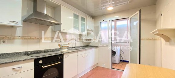 3 bedrooms Apartment in Badalona, Spain No. 169615 9