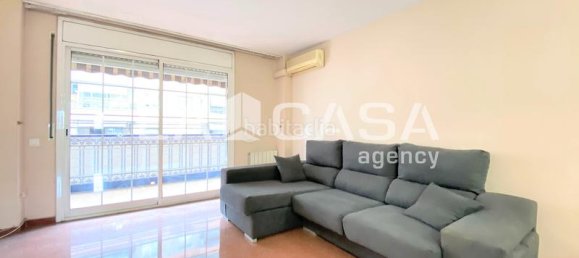 3 bedrooms Apartment in Badalona, Spain No. 169615 2