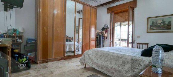 Apartamento de 3 dormitorios en Vasto, Italy No. 21084 8