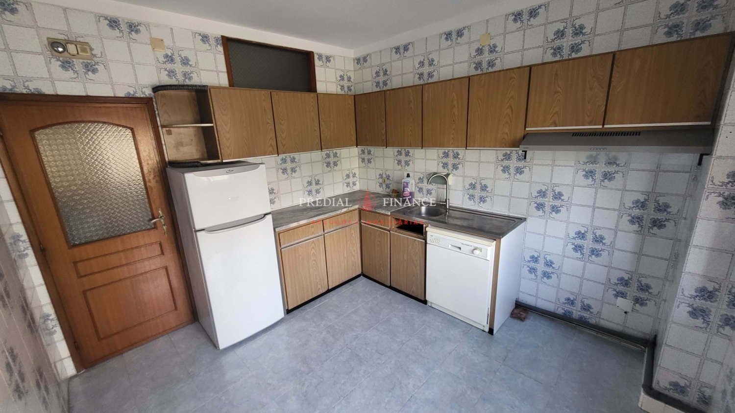 Квартира с 3 спальнями в Порту, Португалия № 252842