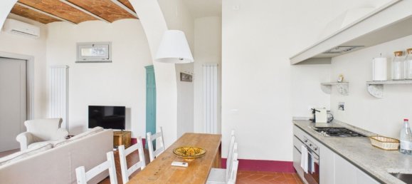 3 rooms House in Cortona, Italy No. 56232 7