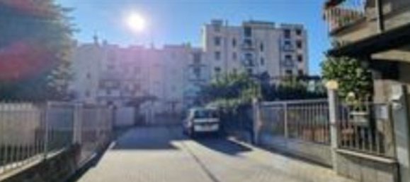 4 rooms Apartment in Castellanza, Italy No. 185304 2