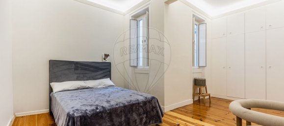 3 bedrooms Apartment in Lisbon, Portugal No. 33881 12