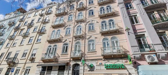 3 bedrooms Apartment in Lisbon, Portugal No. 33881 24