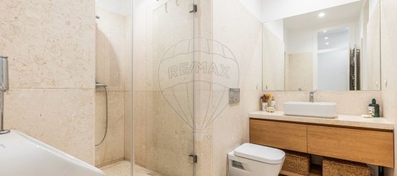 3 bedrooms Apartment in Lisbon, Portugal No. 33881 20