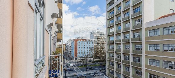 3 bedrooms Apartment in Lisbon, Portugal No. 33881 25