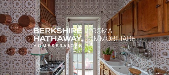 7 bedrooms Apartment in Rome, Italy No. 86447 11