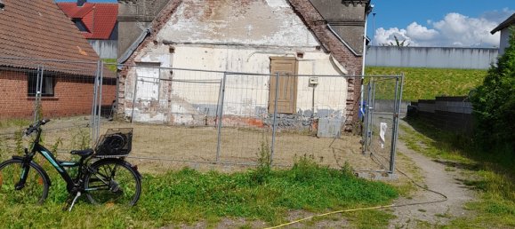 9 rooms Townhouse in Wesermarsch, Germany No. 190320 2