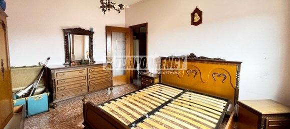 Apartamento de 2 divisões em Bresso, Italy N.º 318531 2