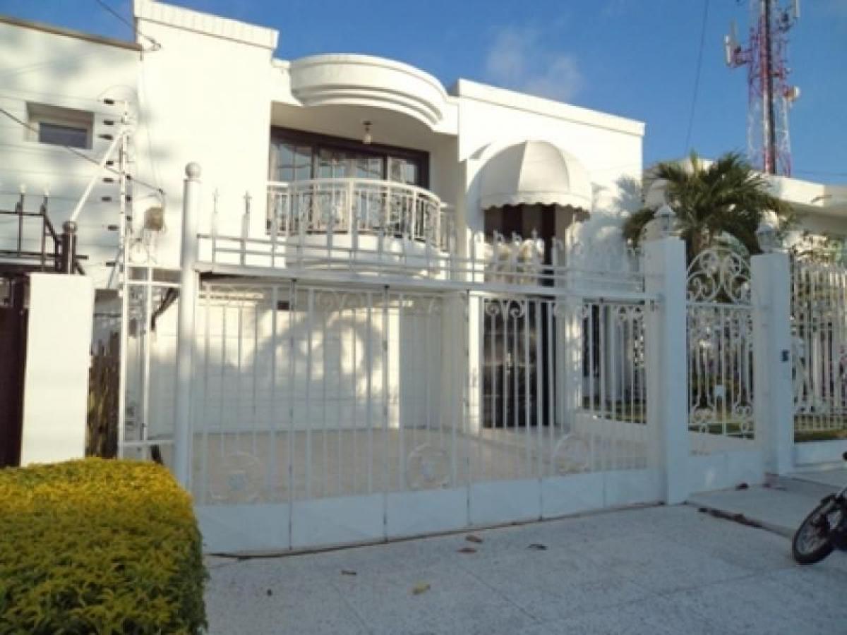 6 bedrooms House in Barranquilla, Colombia No. 9391