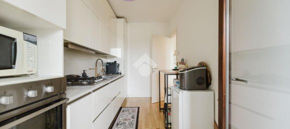 3 rooms Apartment in Milan, Italy No. 244509 11