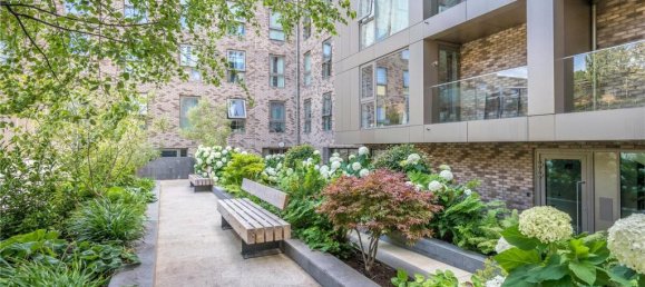 2 bedrooms Apartment in London, United Kingdom No. 5422 10