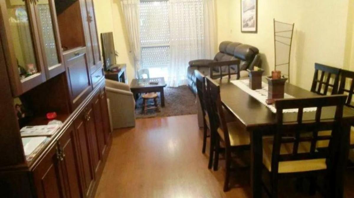 3 bedrooms House in Montevideo, Uruguay No. 9927