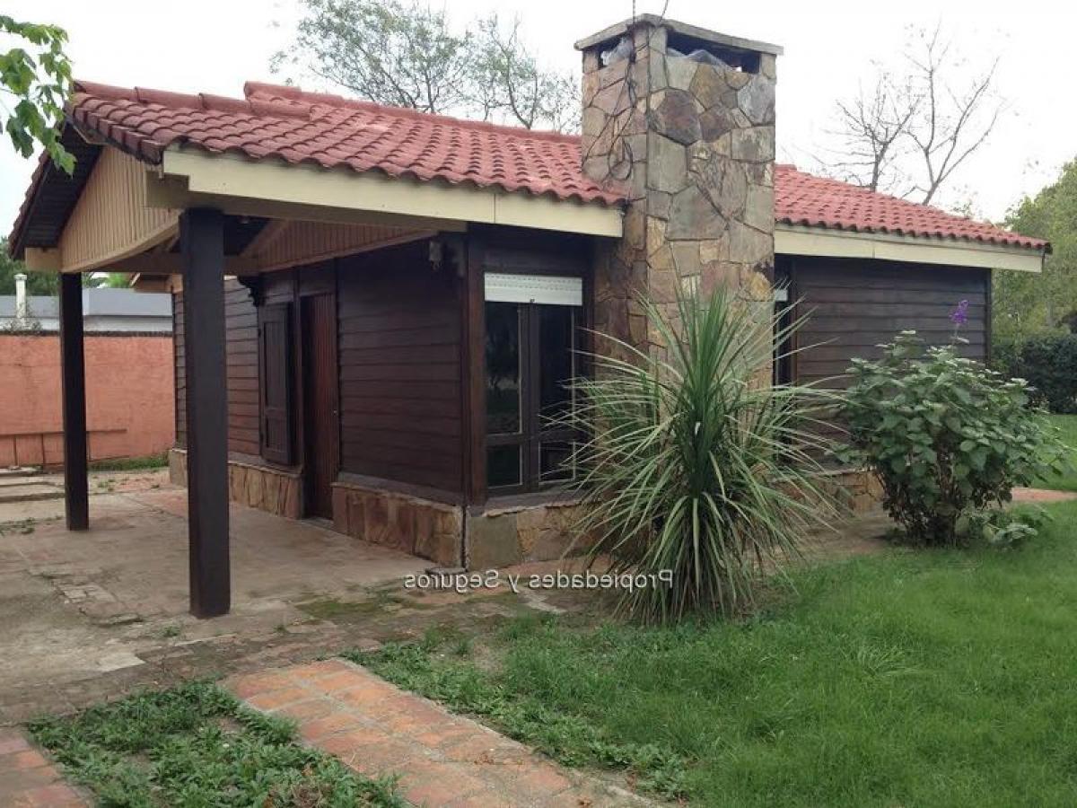 2 bedrooms House in Canelones, Uruguay No. 922