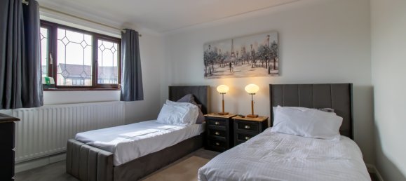  House in Durham, United Kingdom No. 1816 33