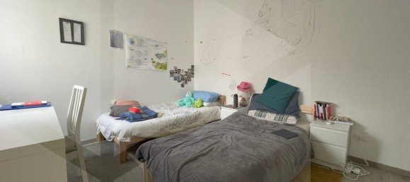 4 rooms Apartment in Bologna, Italy No. 195833 10