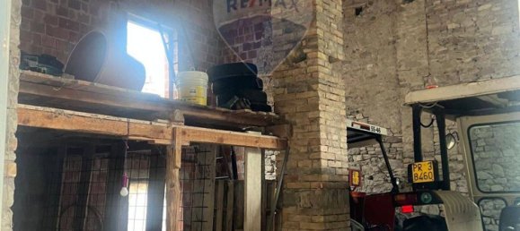 Studio in Varano de' Melegari, Italy No. 298921 12